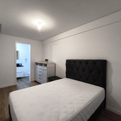 Apartamentos com 61m², 2 quartos, 1 suíte, 2 garagens, no bairro Pedra Branca em Palhoça