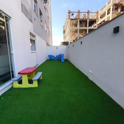 Apartamentos com 61m², 2 quartos, 1 suíte, 2 garagens, no bairro Pedra Branca em Palhoça