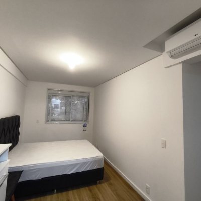 Apartamentos com 61m², 2 quartos, 1 suíte, 2 garagens, no bairro Pedra Branca em Palhoça