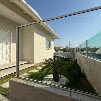 Casa Residencial com 112m², 3 quartos, 2 garagens, no bairro Ipiranga em São José