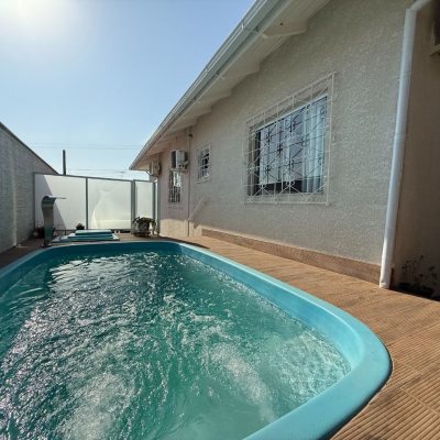 Casa Residencial com 112m², 3 quartos, 2 garagens, no bairro Ipiranga em São José