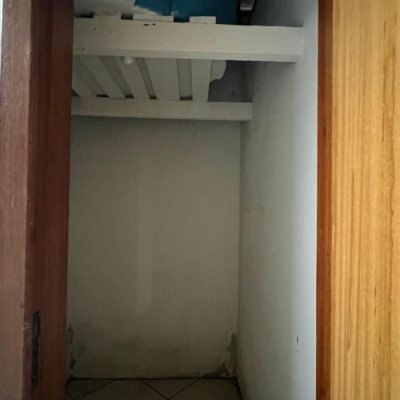 Galpão/Loja com 450m², no bairro Barreiros em São José