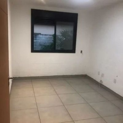 Casa Residencial com 180m², 2 quartos, 2 suítes, 3 garagens, no bairro Ratones em Florianópolis