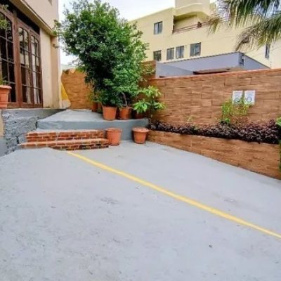 Pousada com 490m², 13 quartos, 3 suítes, 2 garagens, no bairro Canasvieiras em Florianópolis