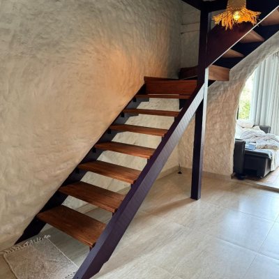 Casa Residencial com 100m², 4 quartos, 5 garagens, no bairro Ponta Das Canas em Florianópolis