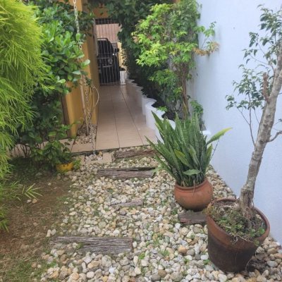 Casa Residencial com 123m², 3 quartos, 1 suíte, 2 garagens, no bairro Canasvieiras em Florianópolis