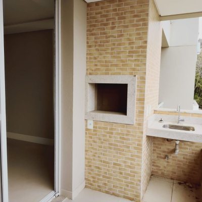 Apartamentos com 93m², 3 quartos, 1 suíte, 2 garagens, no bairro Pantanal em Florianópolis