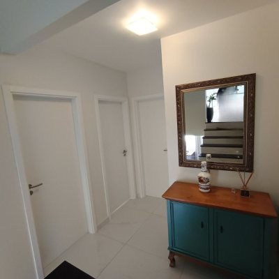 Casa Residencial com 440m², 4 quartos, 1 suíte, 3 garagens, no bairro Ingleses em Florianópolis