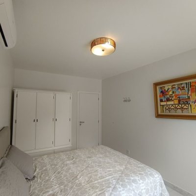 Casa Residencial com 440m², 4 quartos, 1 suíte, 3 garagens, no bairro Ingleses em Florianópolis