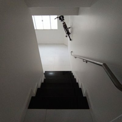 Casa Residencial com 440m², 4 quartos, 1 suíte, 3 garagens, no bairro Ingleses em Florianópolis