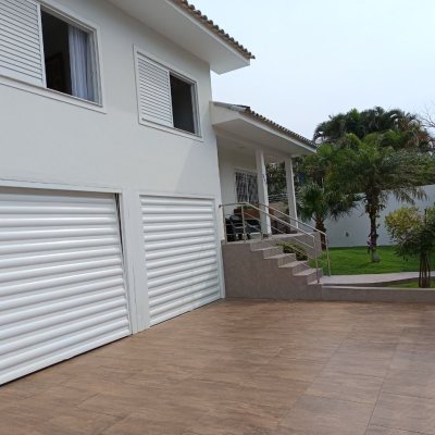 Casa Residencial com 440m², 4 quartos, 1 suíte, 3 garagens, no bairro Ingleses em Florianópolis