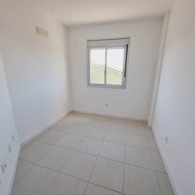 Apartamentos com 91m², 4 quartos, 1 suíte, 2 garagens, no bairro Centro em São José