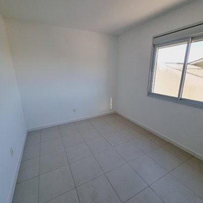 Apartamentos com 91m², 4 quartos, 1 suíte, 2 garagens, no bairro Centro em São José