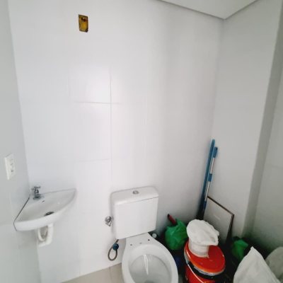 Apartamentos com 91m², 4 quartos, 1 suíte, 2 garagens, no bairro Centro em São José