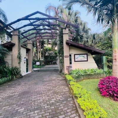 Apartamentos com 75m², 2 quartos, 1 suíte, 2 garagens, no bairro Lagoa Da Conceição em Florianópolis