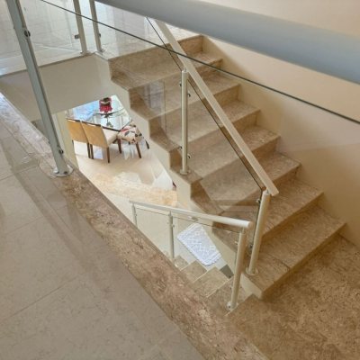 Casa Residencial com 278m², 4 quartos, 2 suítes, 2 garagens, no bairro Ponte Do Imaruim em Palhoça