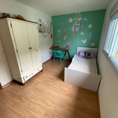 Casa Residencial com 209m², 4 quartos, 1 suíte, 2 garagens, no bairro Lagoa Da Conceição em Florianópolis