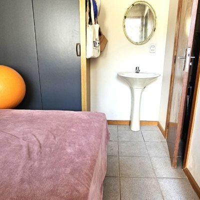 Casa Residencial com 228m², 3 quartos, 1 suíte, 3 garagens, no bairro Pantanal em Florianópolis