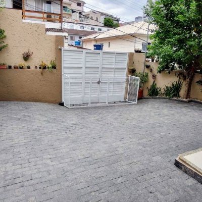 Casa Residencial com 97m², 3 quartos, 1 suíte, 3 garagens, no bairro Centro em Florianópolis