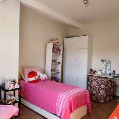 Casa Residencial com 97m², 3 quartos, 1 suíte, 3 garagens, no bairro Centro em Florianópolis
