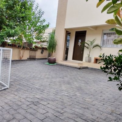 Casa Residencial com 97m², 3 quartos, 1 suíte, 3 garagens, no bairro Centro em Florianópolis