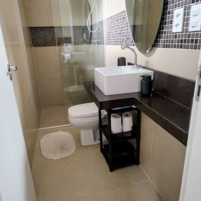 Casa Residencial com 97m², 3 quartos, 1 suíte, 3 garagens, no bairro Centro em Florianópolis