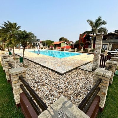 Terrenos Residenciais com 329m², no bairro Campeche em Florianópolis