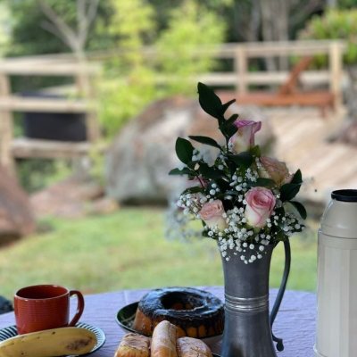 Casa Residencial com 350m², 4 quartos, 4 suítes, 8 garagens, no bairro São João Do Rio Vermelho em Florianópolis