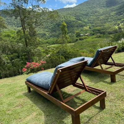 Casa Residencial com 350m², 4 quartos, 4 suítes, 8 garagens, no bairro São João Do Rio Vermelho em Florianópolis