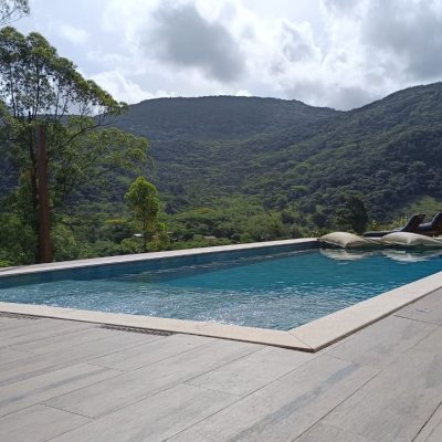 Casa Residencial com 350m², 4 quartos, 4 suítes, 8 garagens, no bairro São João Do Rio Vermelho em Florianópolis