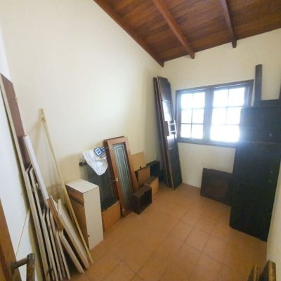 Casa Residencial com 350m², 4 quartos, 2 suítes, 4 garagens, no bairro Santo Antônio De Lisboa em Florianópolis