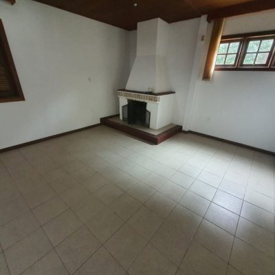 Casa Residencial com 350m², 4 quartos, 2 suítes, 4 garagens, no bairro Santo Antônio De Lisboa em Florianópolis