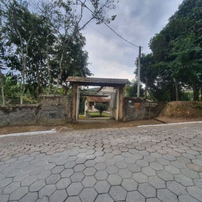 Casa Residencial com 350m², 4 quartos, 2 suítes, 4 garagens, no bairro Santo Antônio De Lisboa em Florianópolis