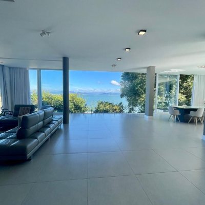 Casa em Condomínio com 680m², 5 quartos, 5 suítes, 6 garagens, no bairro Sambaqui em Florianópolis
