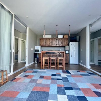 Casa em Condomínio com 680m², 5 quartos, 5 suítes, 6 garagens, no bairro Sambaqui em Florianópolis