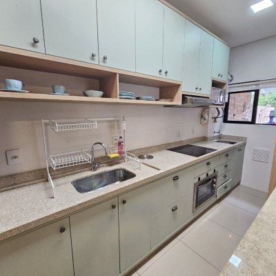 Apartamentos com 71m², 2 quartos, 1 suíte, 2 garagens, no bairro Ribeirão da Ilha em Florianópolis