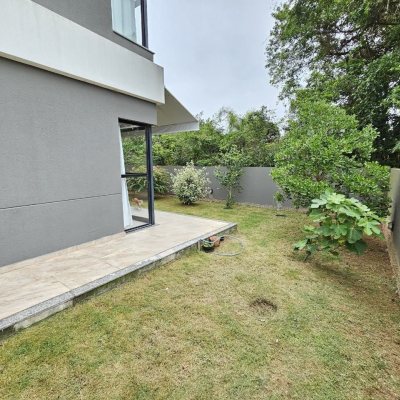 Apartamentos com 71m², 2 quartos, 1 suíte, 2 garagens, no bairro Ribeirão da Ilha em Florianópolis