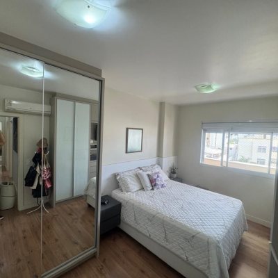 Apartamentos com 122m², 3 quartos, 1 suíte, 2 garagens, no bairro Itacorubi em Florianópolis