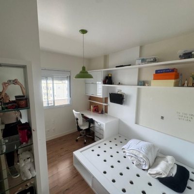 Apartamentos com 122m², 3 quartos, 1 suíte, 2 garagens, no bairro Itacorubi em Florianópolis