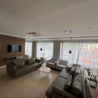 Apartamentos com 122m², 3 quartos, 1 suíte, 2 garagens, no bairro Itacorubi em Florianópolis