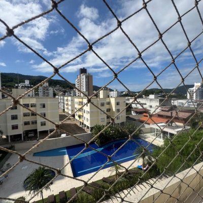Apartamentos com 122m², 3 quartos, 1 suíte, 2 garagens, no bairro Itacorubi em Florianópolis