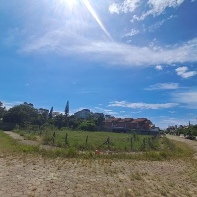 Terreno Comercial/Residencial com 1340m², no bairro Ingleses do Rio Vermelho em Florianópolis
