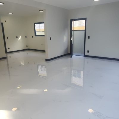 Casa Residencial com 184m², 3 quartos, 3 suítes, 2 garagens, no bairro Trindade em Florianópolis