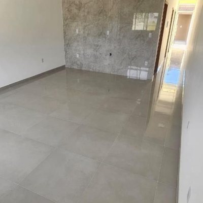 Casa Residencial com 66m², 2 quartos, no bairro São João Do Rio Vermelho em Florianópolis