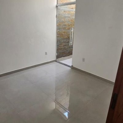 Casa Residencial com 66m², 2 quartos, no bairro São João Do Rio Vermelho em Florianópolis
