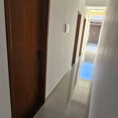 Casa Residencial com 66m², 2 quartos, no bairro São João Do Rio Vermelho em Florianópolis