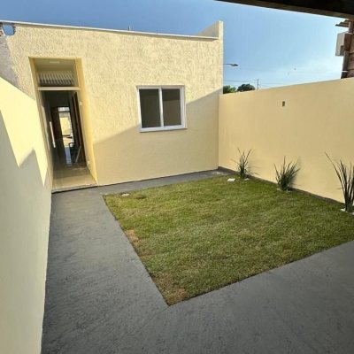 Casa Residencial com 66m², 2 quartos, no bairro São João Do Rio Vermelho em Florianópolis