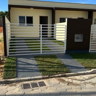 Casa Residencial com 66m², 2 quartos, no bairro São João Do Rio Vermelho em Florianópolis