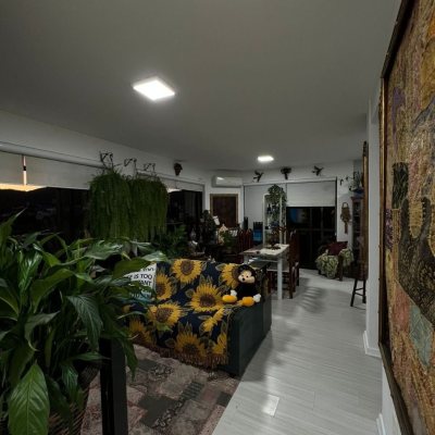 Cobertura com 148m², 3 quartos, 1 suíte, 1 garagem, no bairro Ingleses do Rio Vermelho em Florianópolis