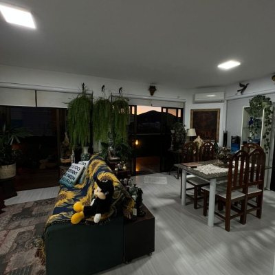 Cobertura com 148m², 3 quartos, 1 suíte, 1 garagem, no bairro Ingleses do Rio Vermelho em Florianópolis